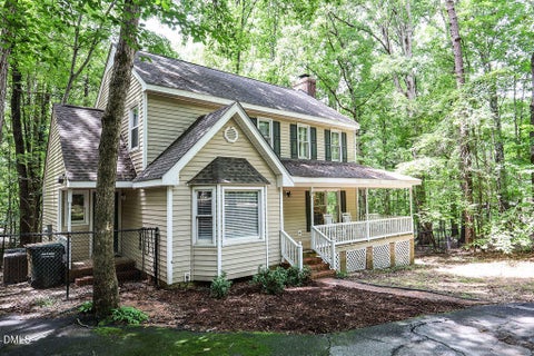 Photo of 2013 Fox Den, Clayton, NC 27527 (MLS # 10184817)