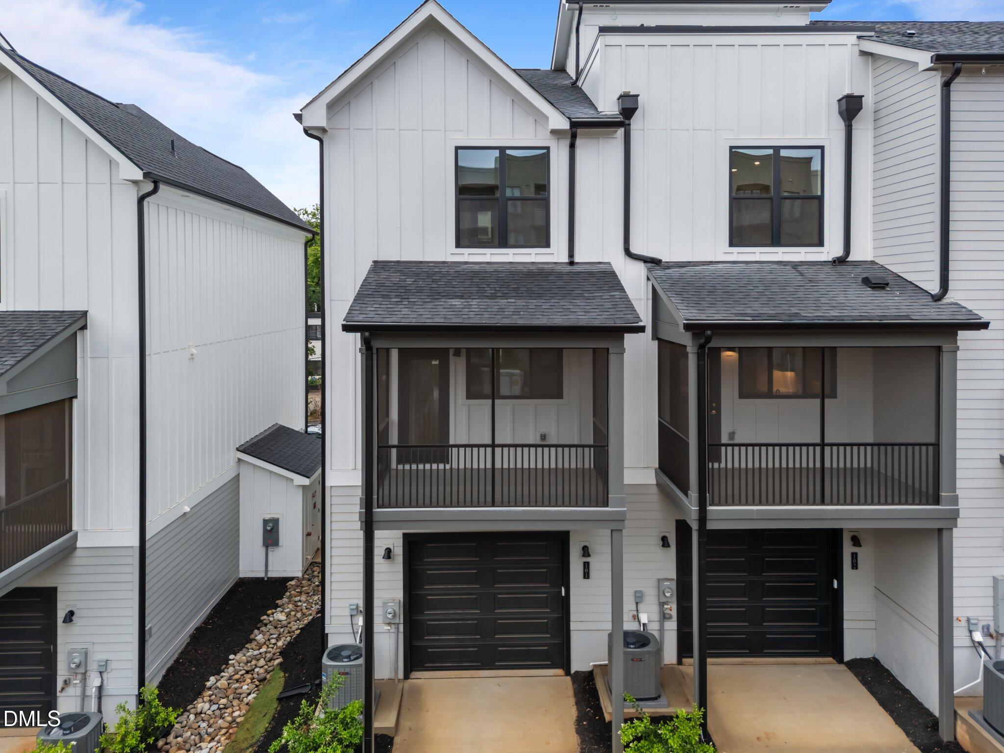 710 W North Street 101