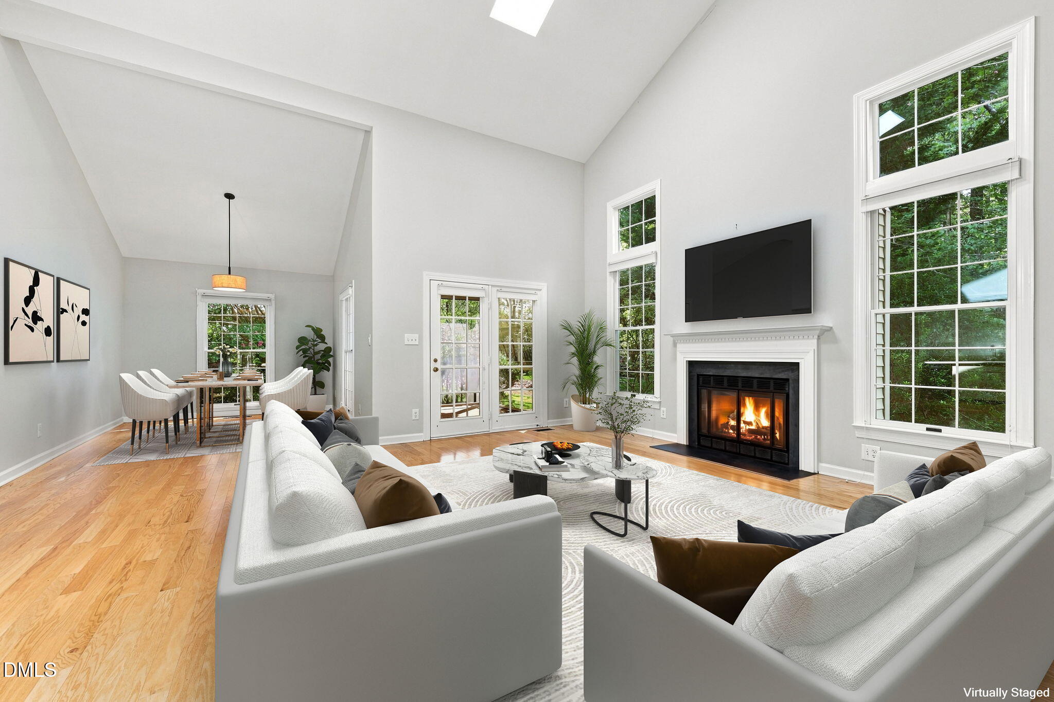 334 Whisperwood Close