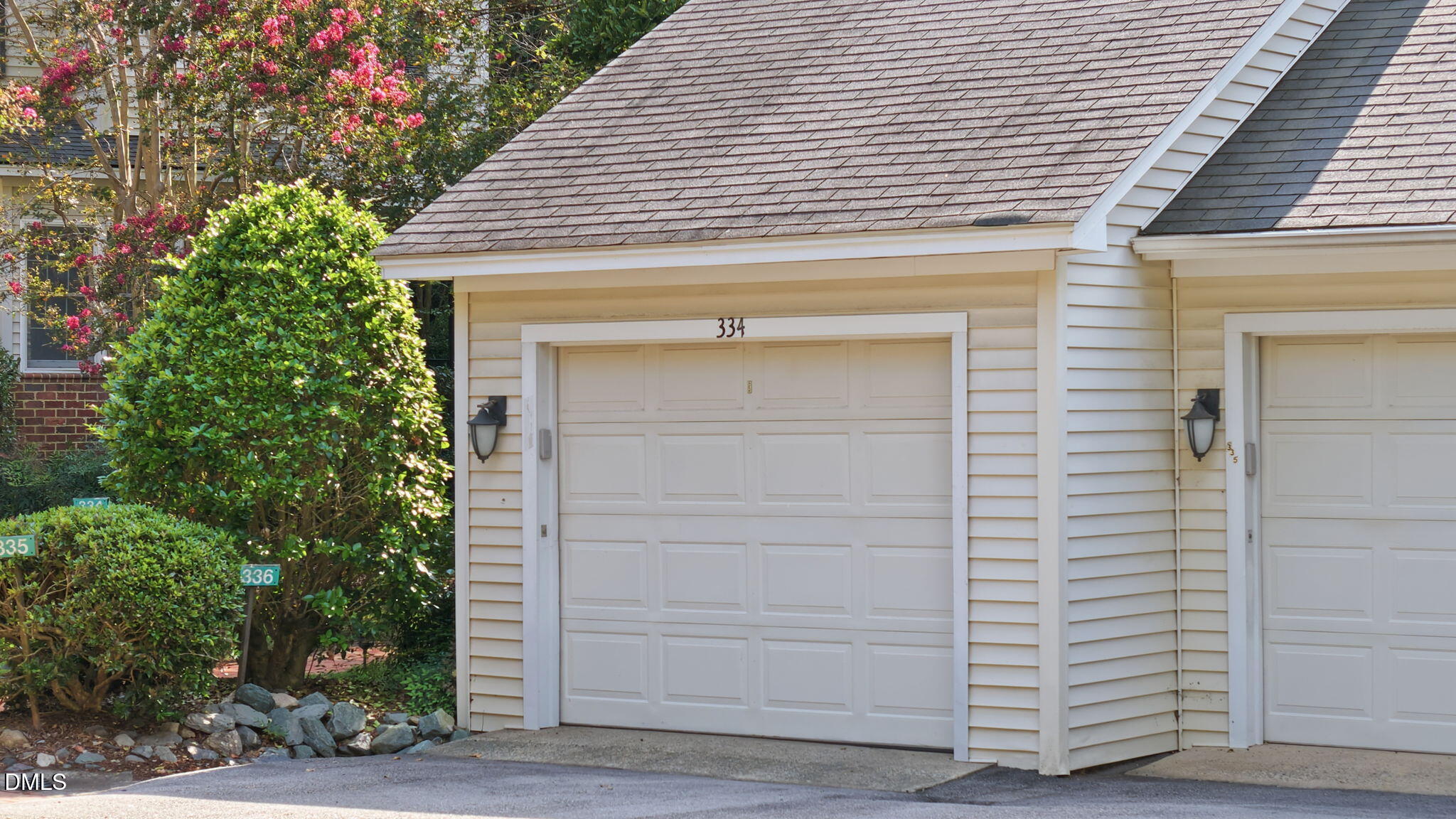 334 Whisperwood Close