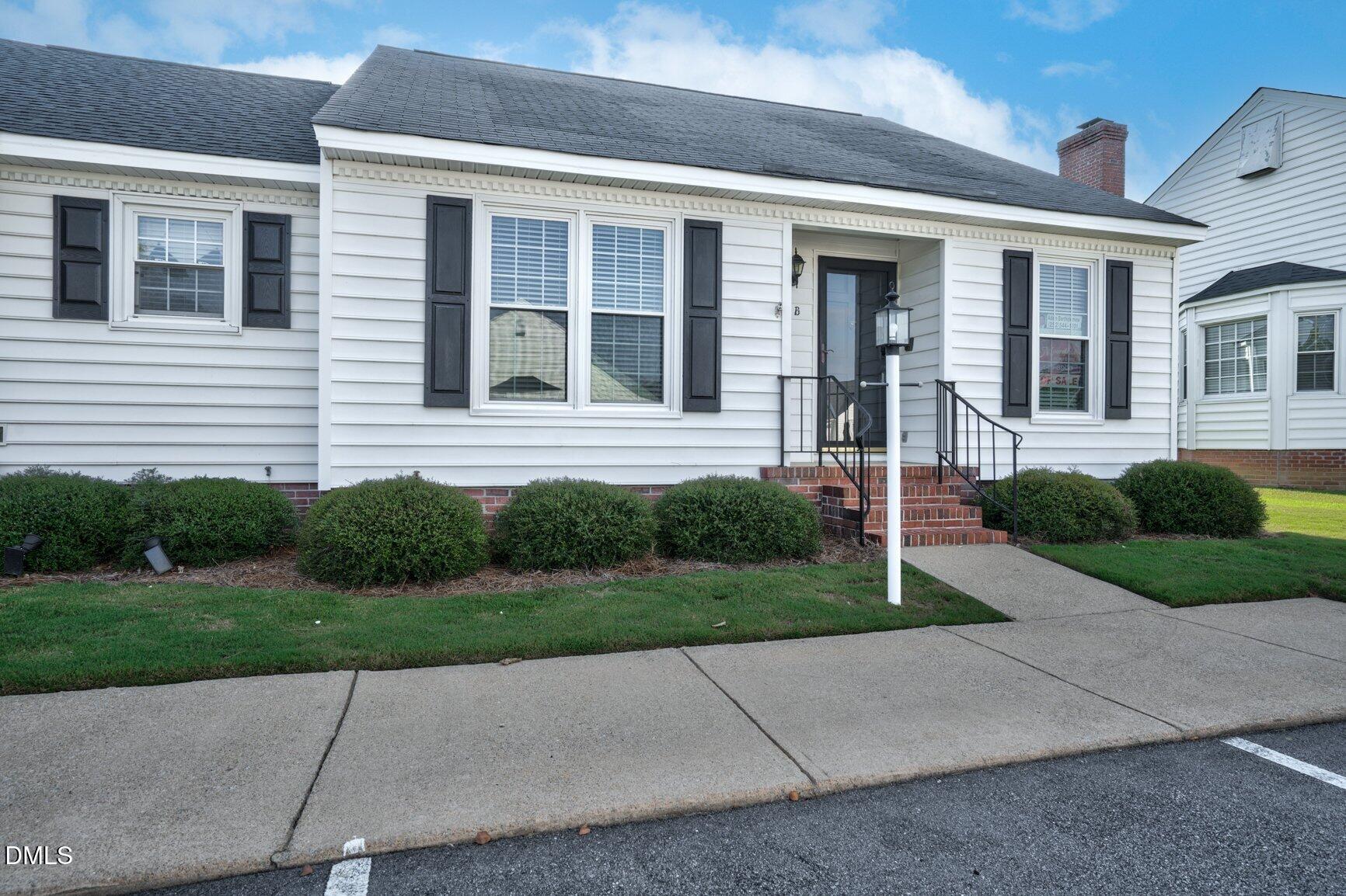 2400 N Bradford Drive N 1b