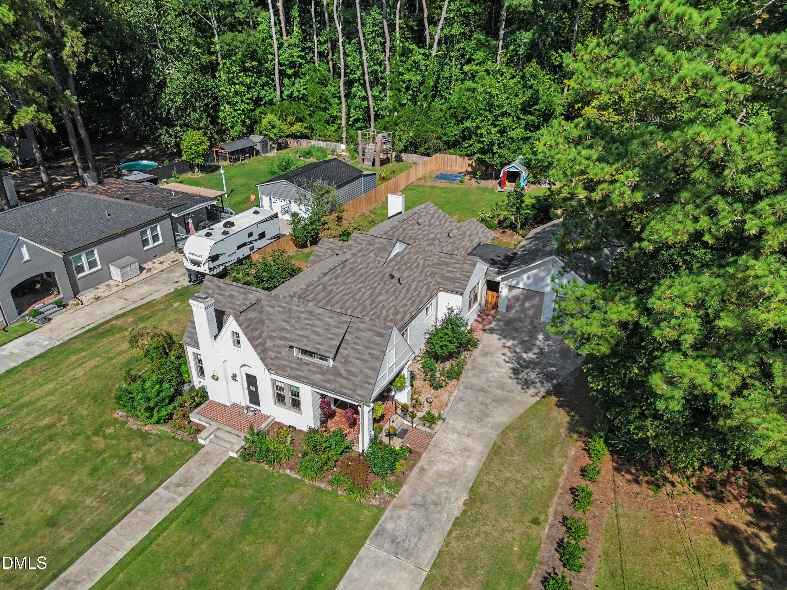 305 S Walnut Street