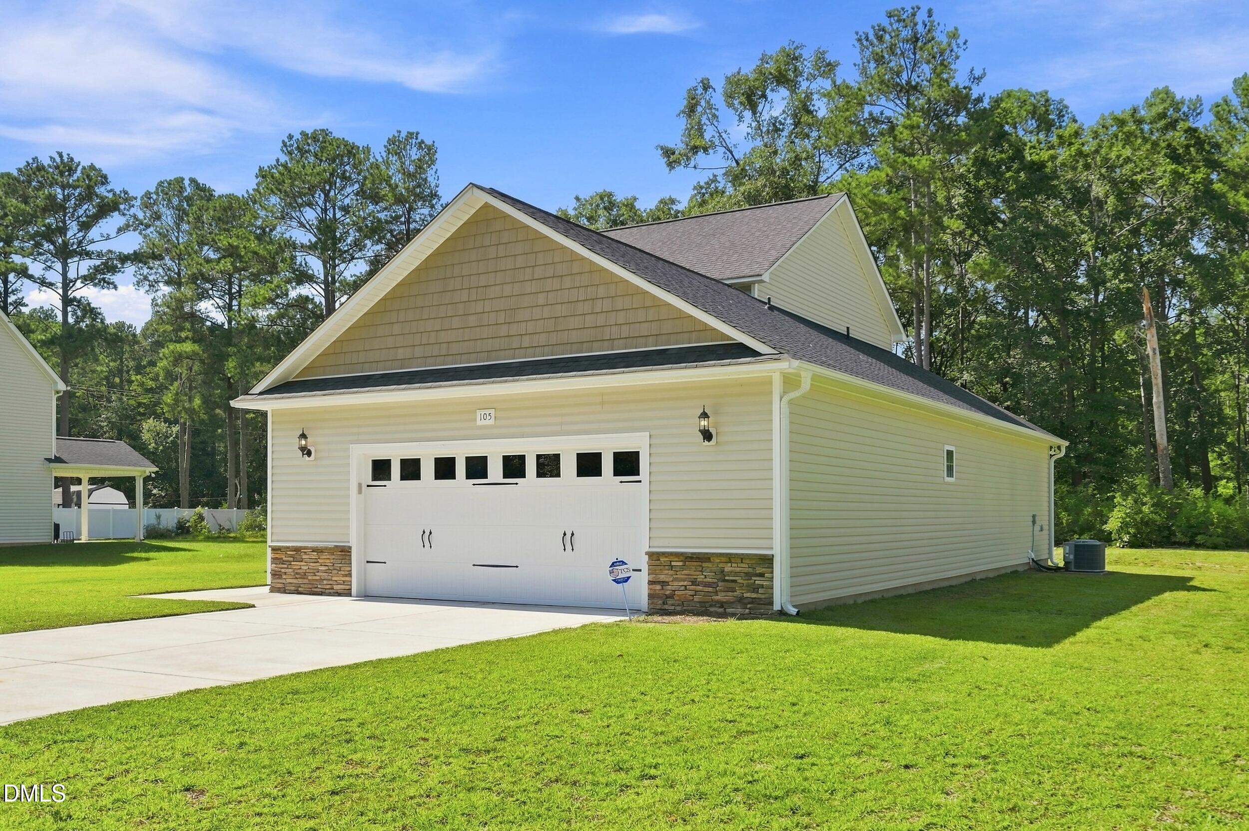 105 Forest Wood Drive