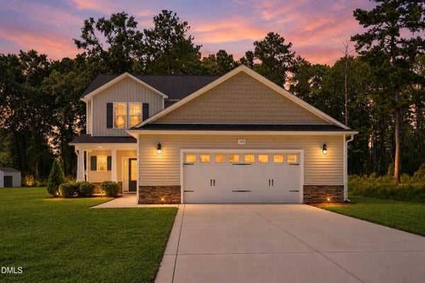 105 FOREST WOOD DR, SALEMBURG, NC 28385 - Image a7e297dbc434cd05c29ffb8b1659bb45/2194649524