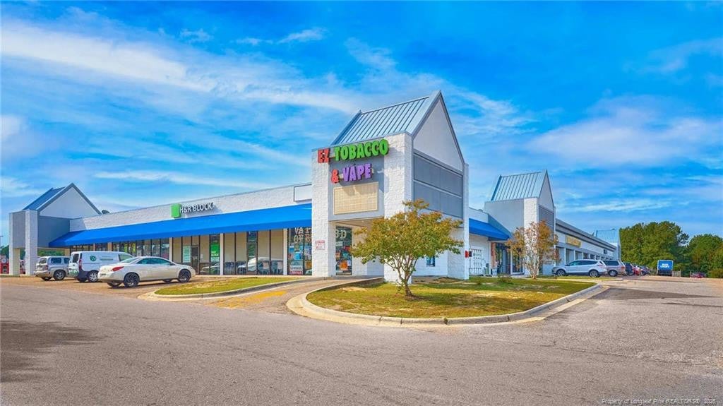 1135-1137 N Bragg Boulevard