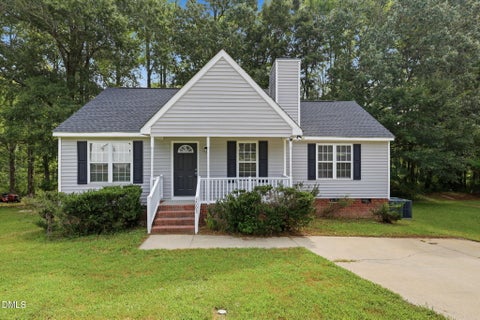 Photo of 2003 Laurel Leaf Road, Zebulon, NC 27597 (MLS # 10188390)