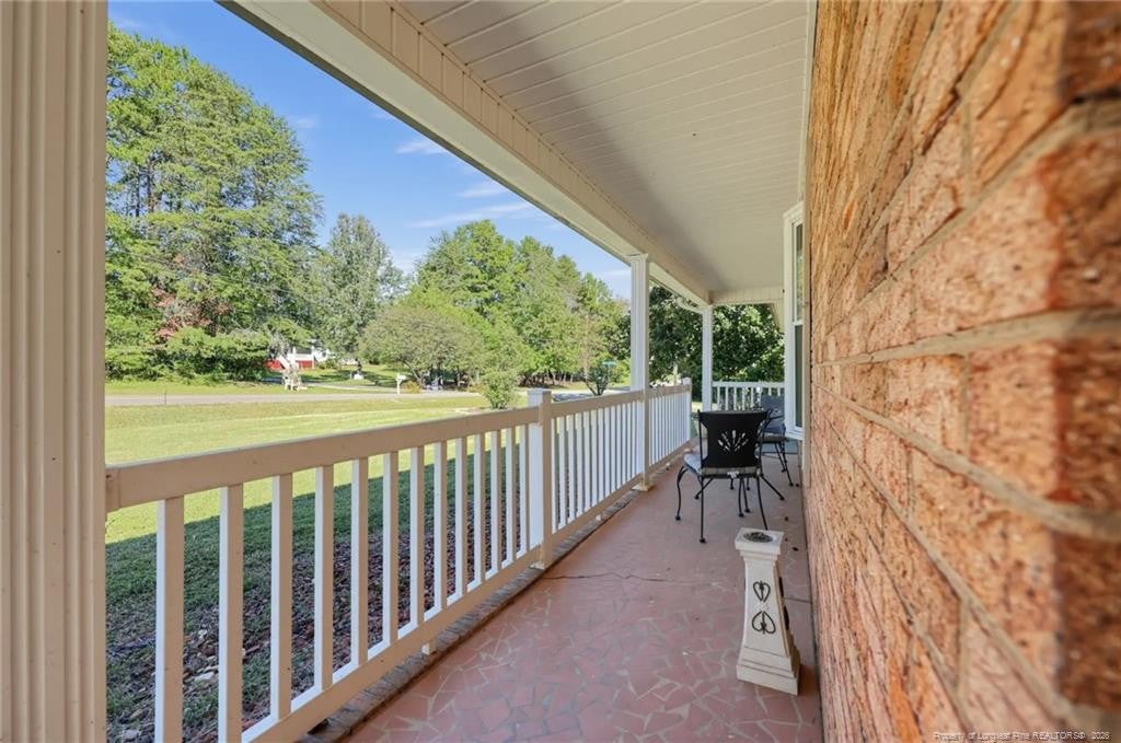 126 Arlie Loop