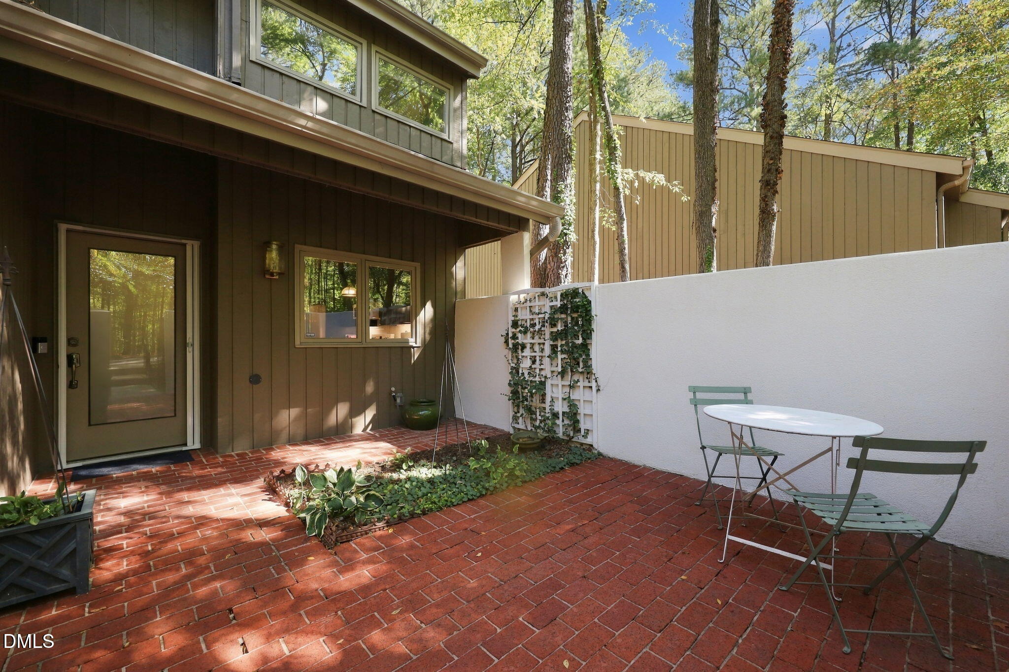 5 Banstead Place