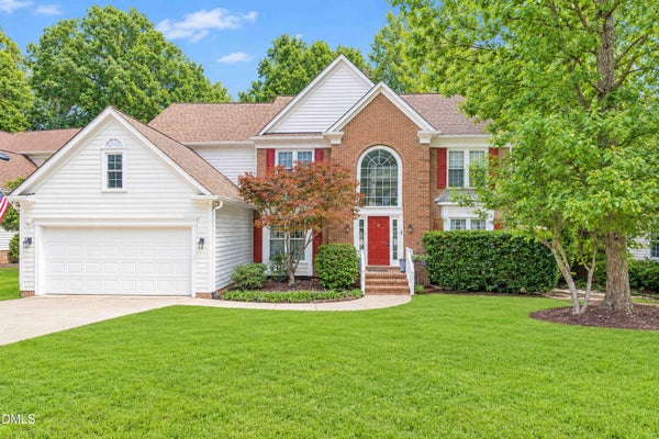 104 STRATHBURGH LN, CARY, NC 27518 - Image aa96dca3d9d6f1dee2e1b3d3bc86003c/2700485516