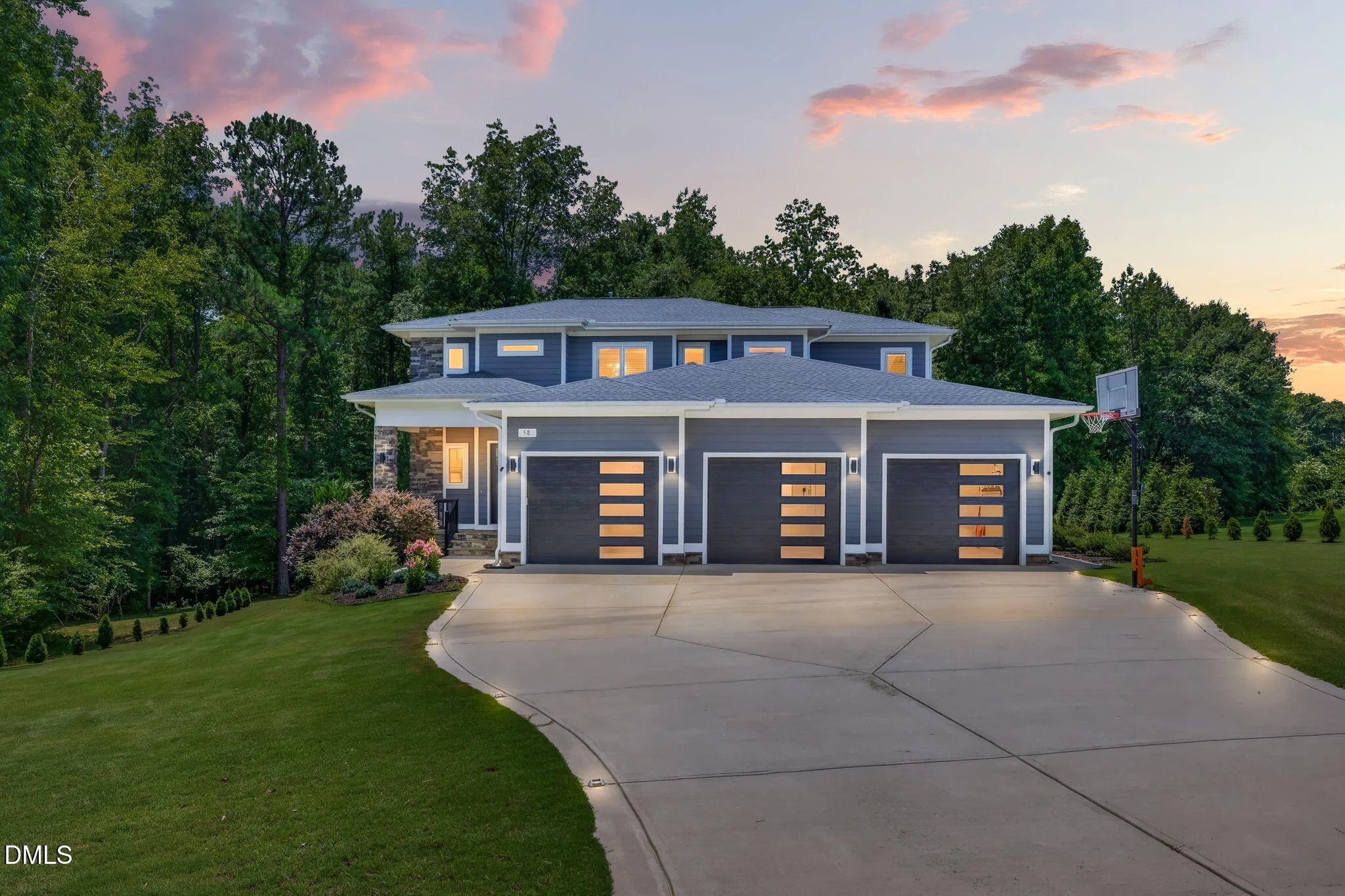 58 Arrezzo Drive