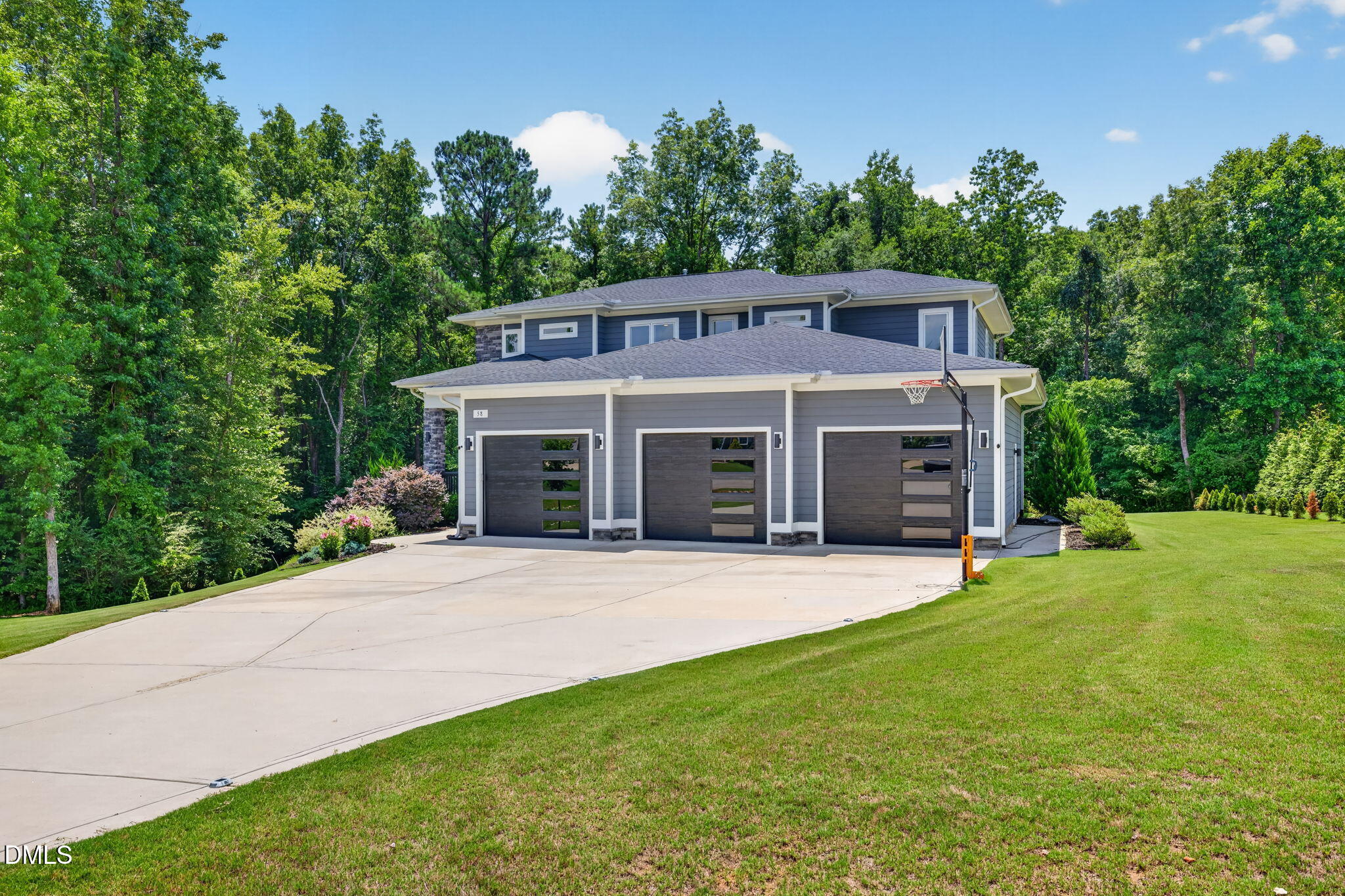 58 Arrezzo Drive