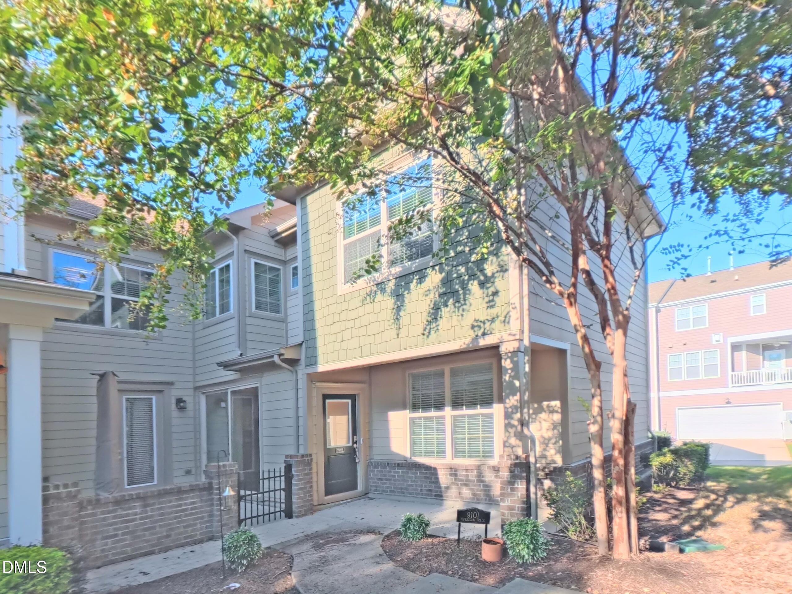 9101 Murrillo Walk