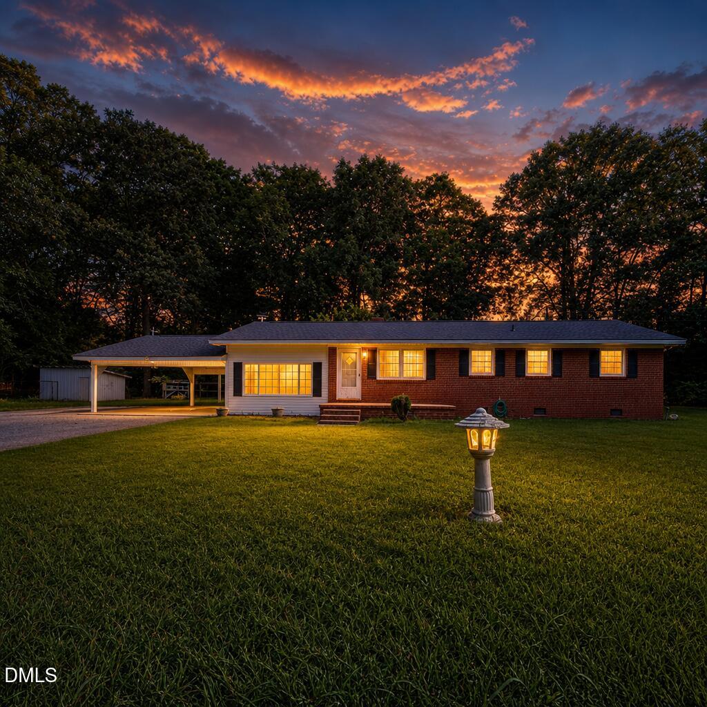 942 Clyde Underwood Road