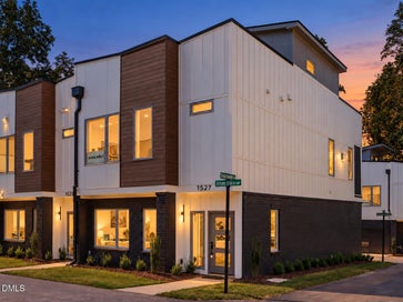 1527 Urban Trace Lane Raleigh NC 27608