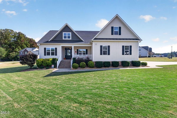 224 NASHVILLE DR, ARCHER LODGE, NC 27527 - Image ab90f0cfb2d511980298a855c174eb5e/1945294271