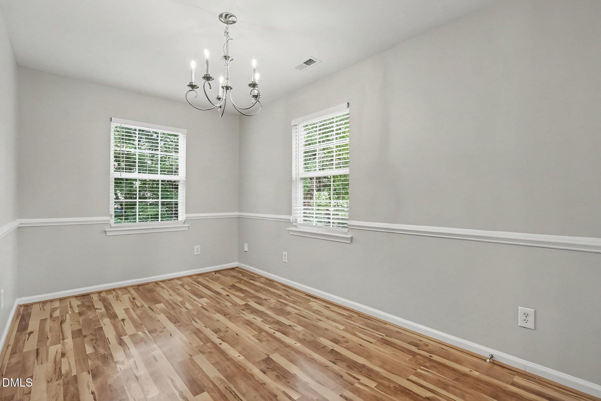8879 Thornton Town Place