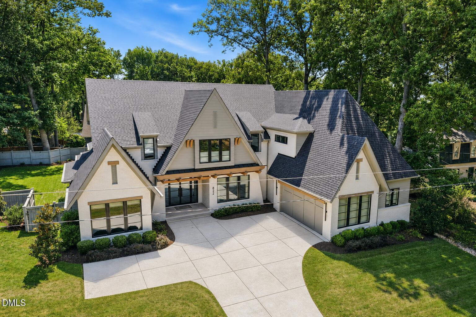 822 Pebblebrook Drive