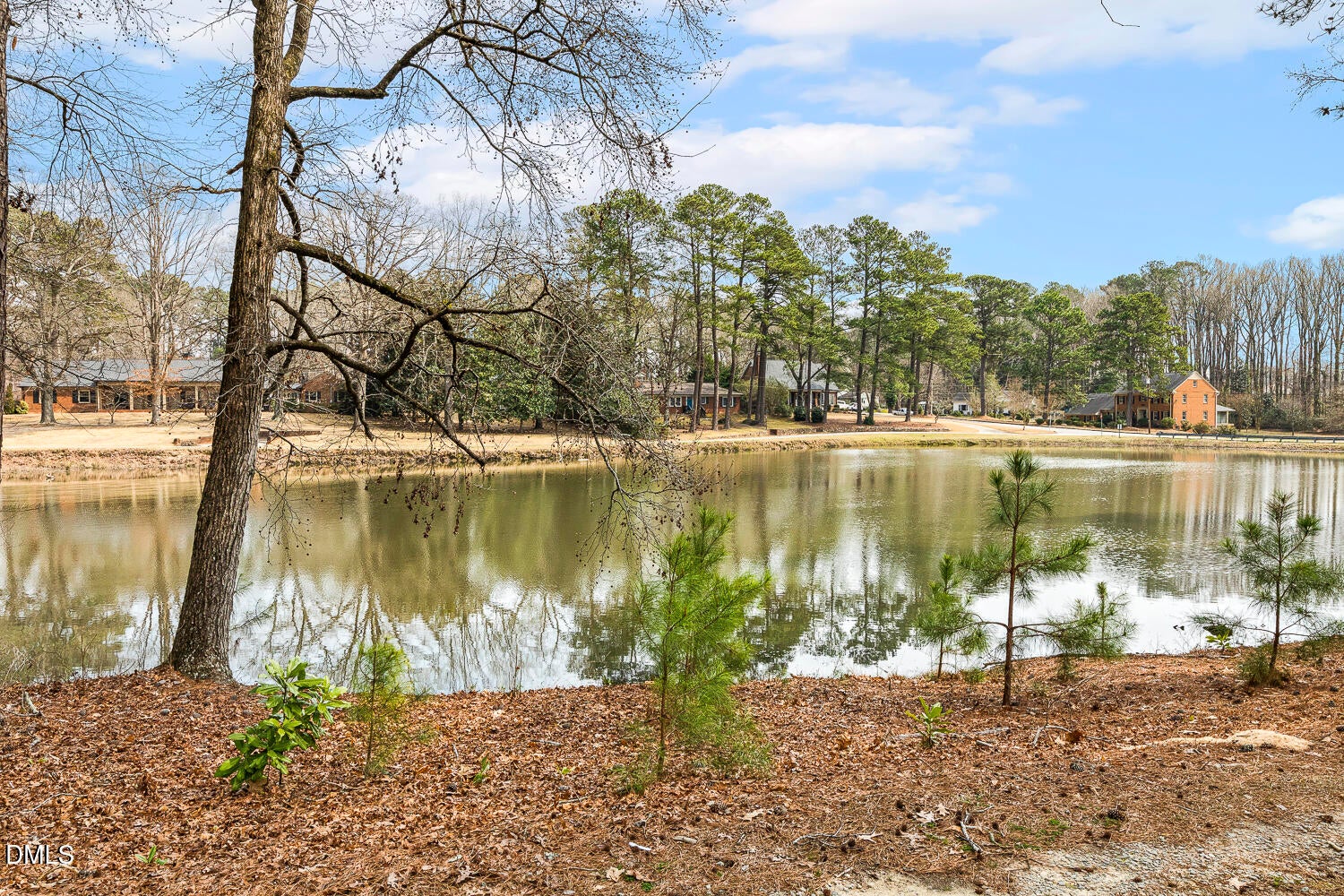 100 W Lakeside Drive