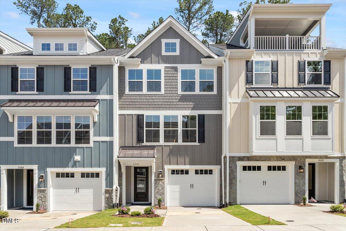 1111 Blackthorn Lane