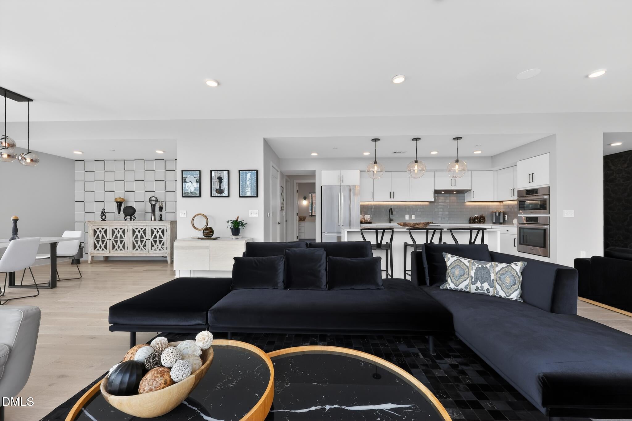 1105 W Main Street 403