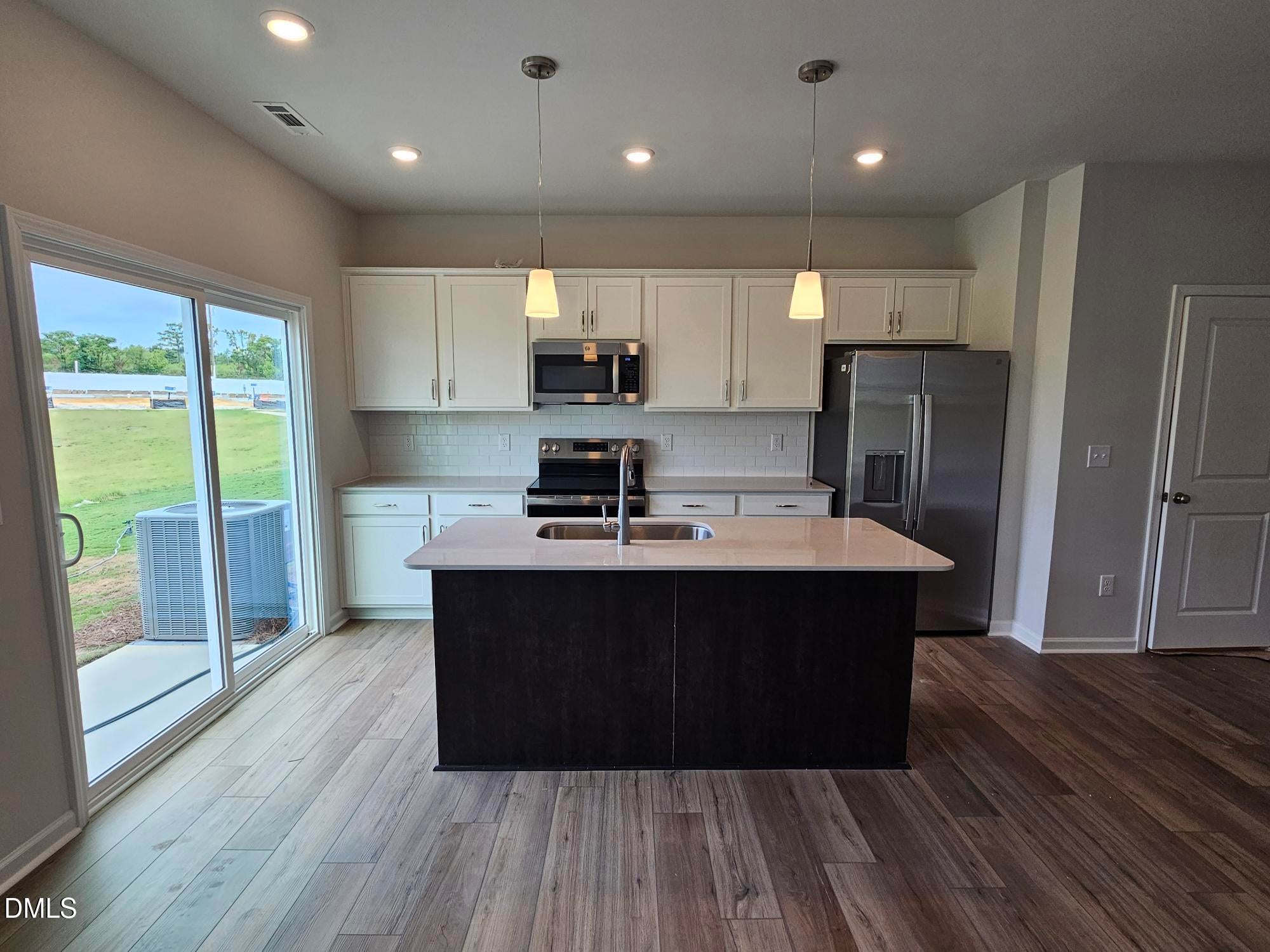 235 Elyse Overlook Lp 40