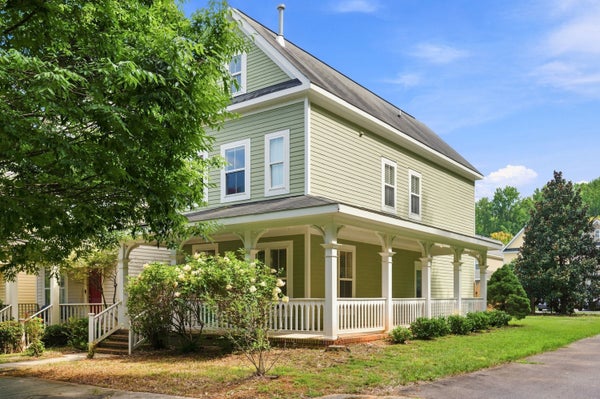 319 DANBURY CT, PITTSBORO, NC 27312 - Image ae8af79627c5eee82fb626bc7a5d0e5d/1211547008