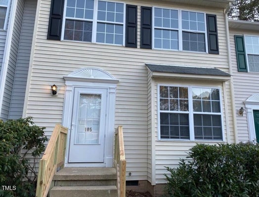 105 CLIMBING IVY CT, CARY, NC 27511 - Image aeec61c66a03e2c013da3ec3c3135411/2429687222