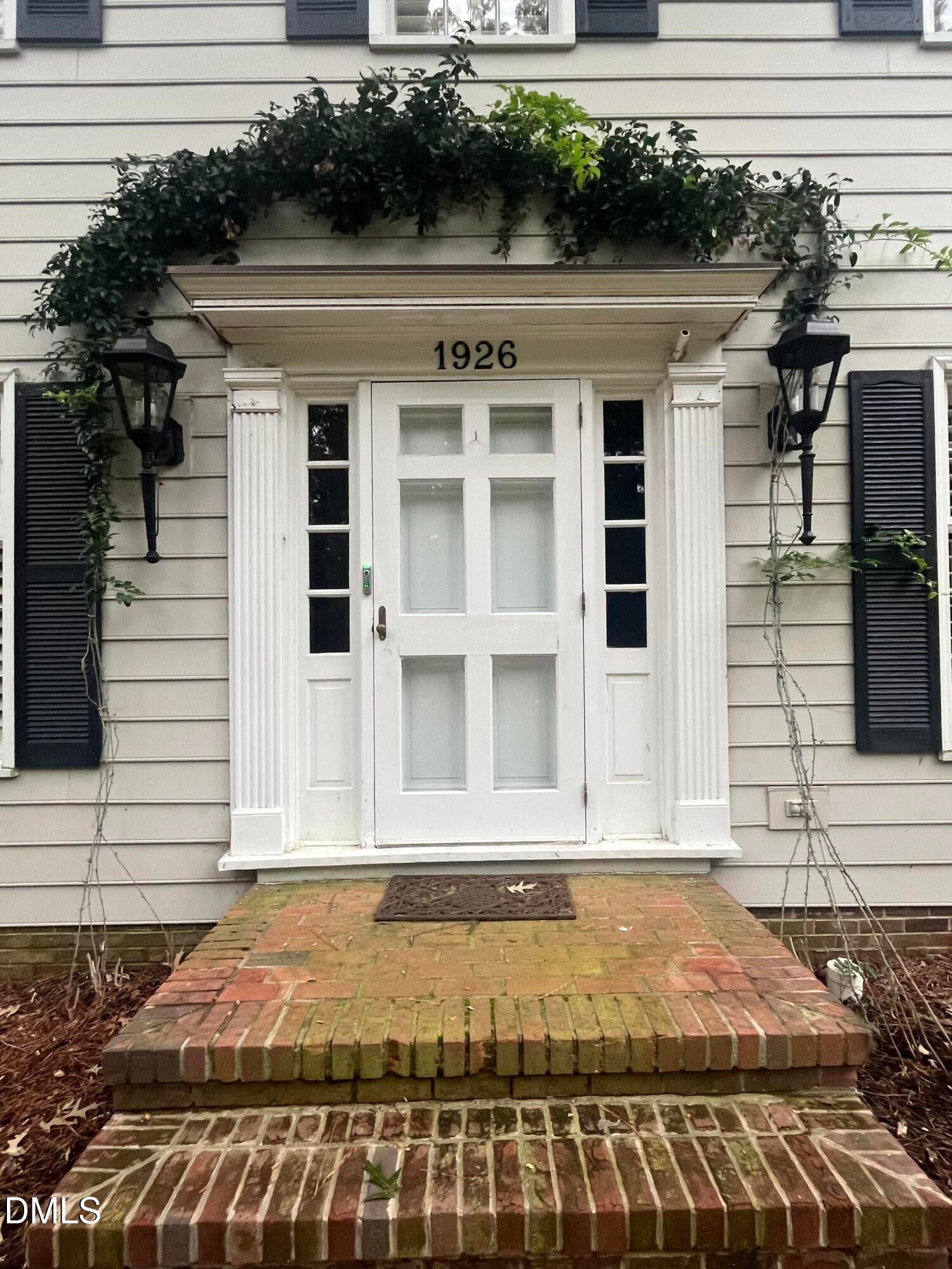 1926 Overland Drive