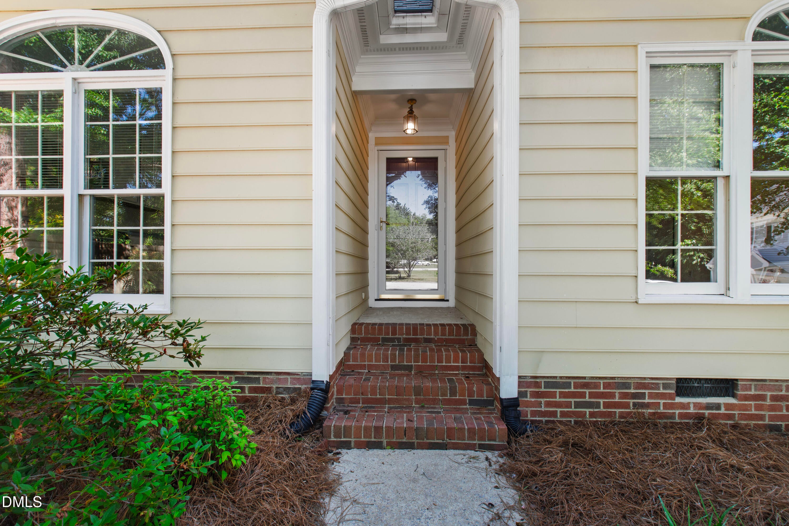 4305 Dinwiddie Court
