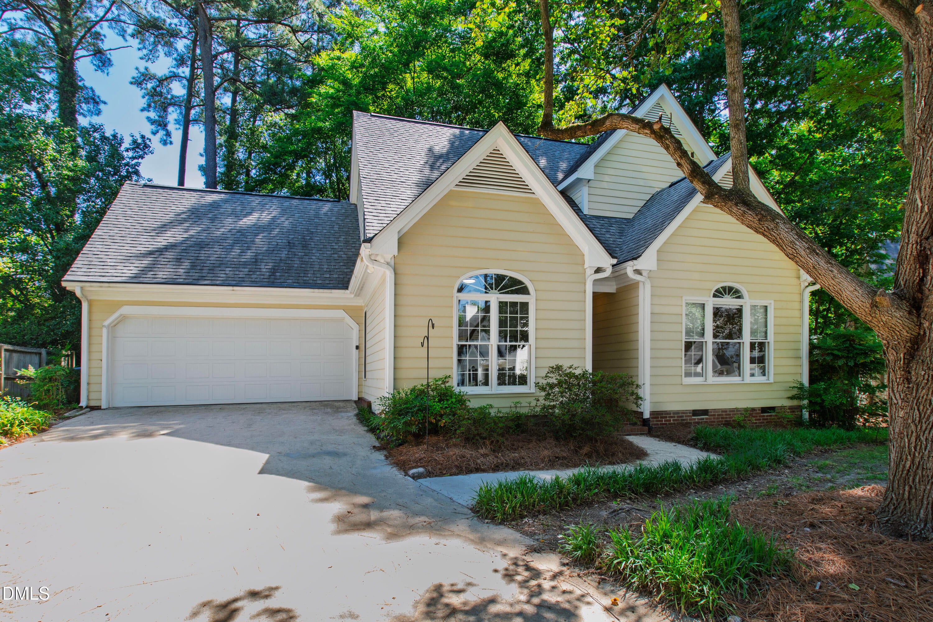 4305 Dinwiddie Court