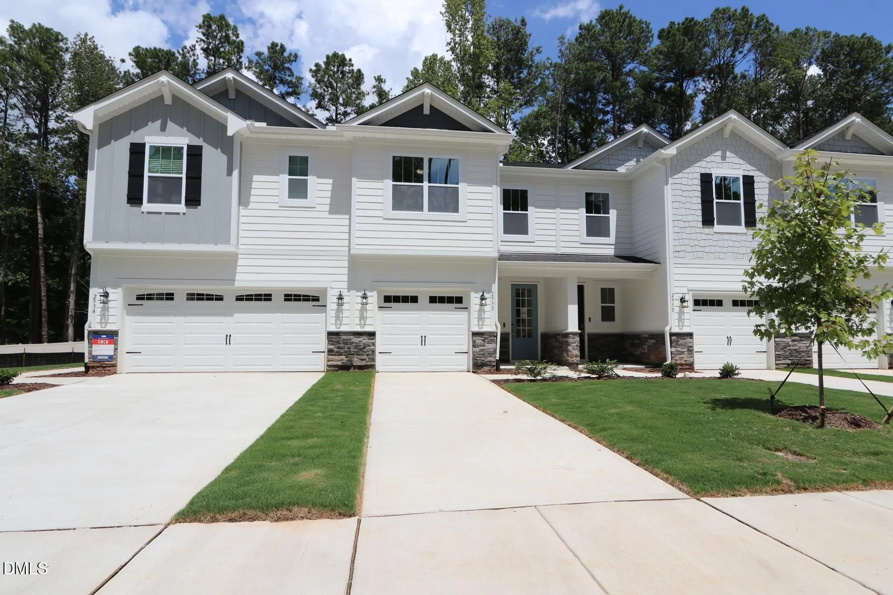 2932 Spring Manor Way