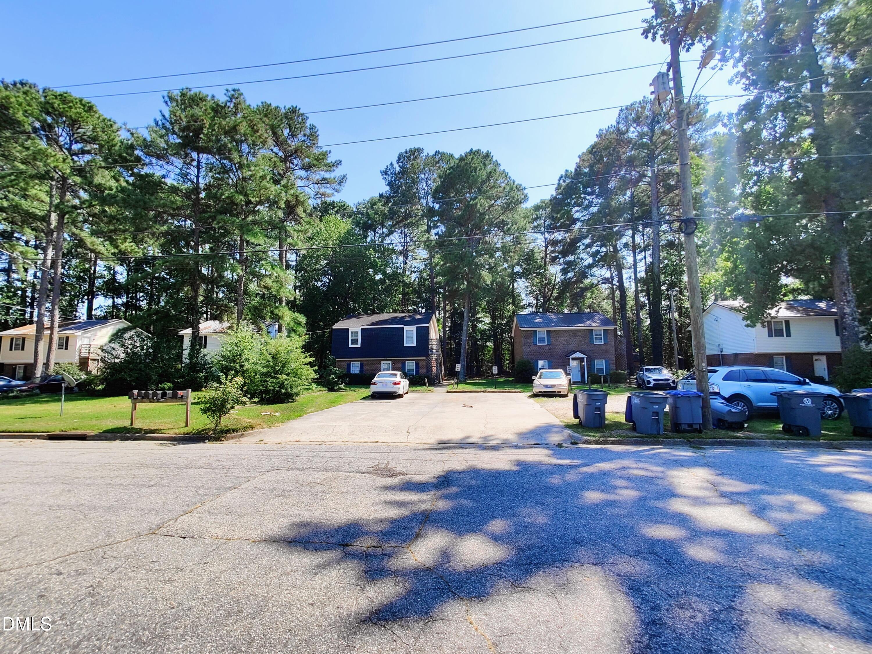 901 Planters Street