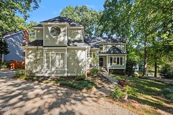 813 VESTAVIA WOODS DR, RALEIGH, NC 27615 - Image b0f7eeb78bfbe9f1f5d2dbe7843ea997/1232081287