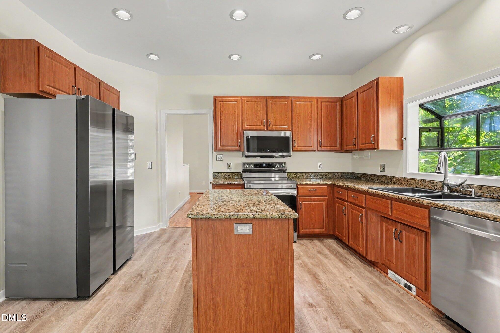 813 Vestavia Woods Drive