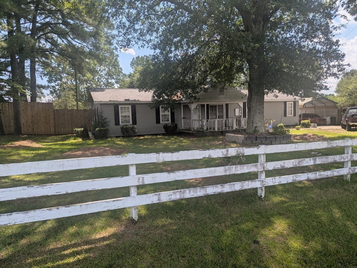 720 Old Moore Road
