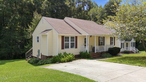 Photo of 1037 Laurel Leaf Road, Zebulon, NC 27597 (MLS # 10189329)