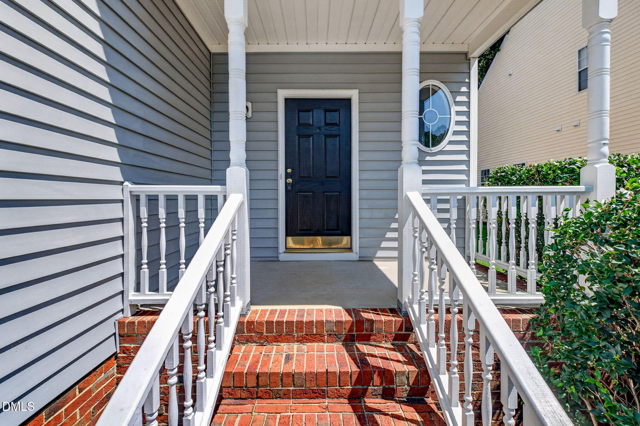 2525 Trailwood Hills Drive