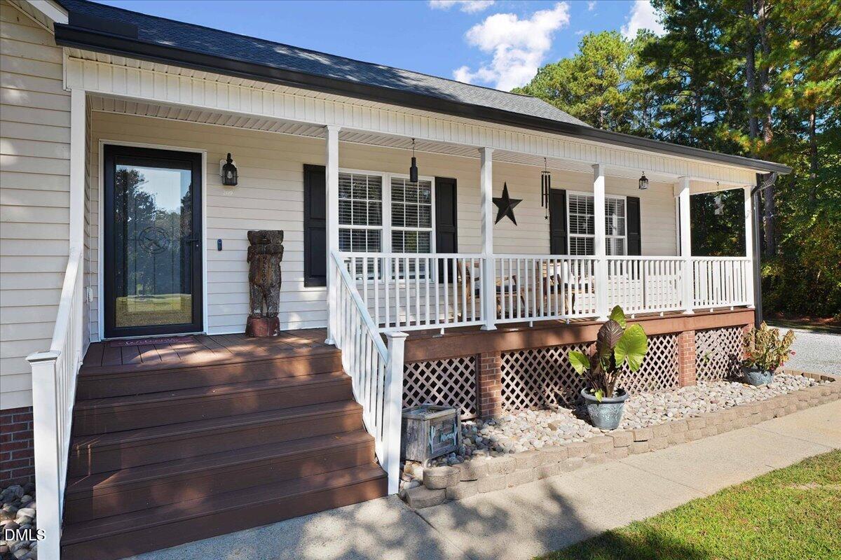 209 Davis Farm Drive