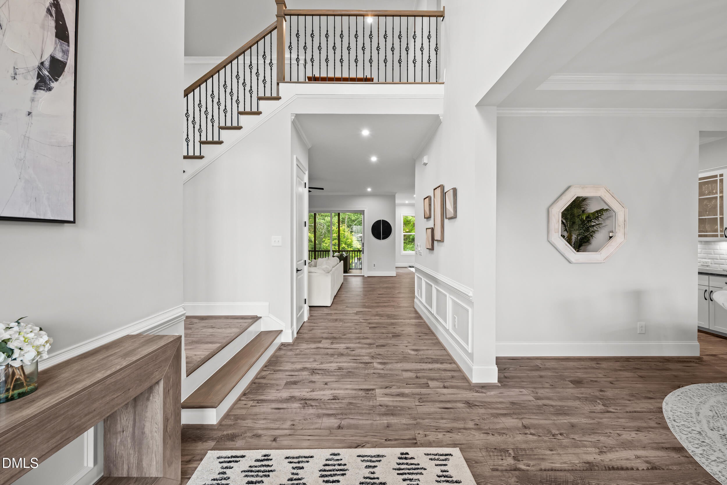 104 Holly Cv Court