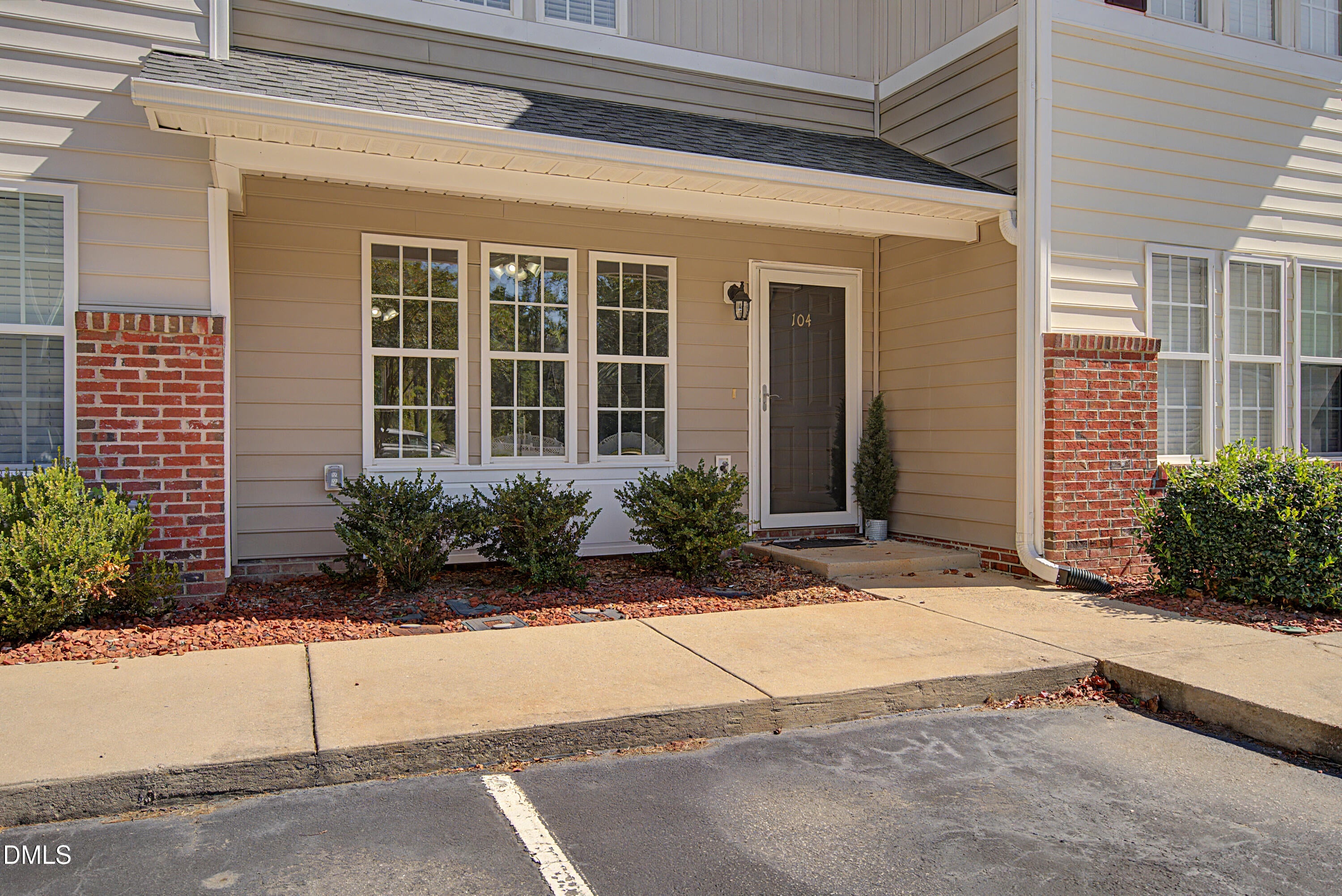 705 Glen Road 104