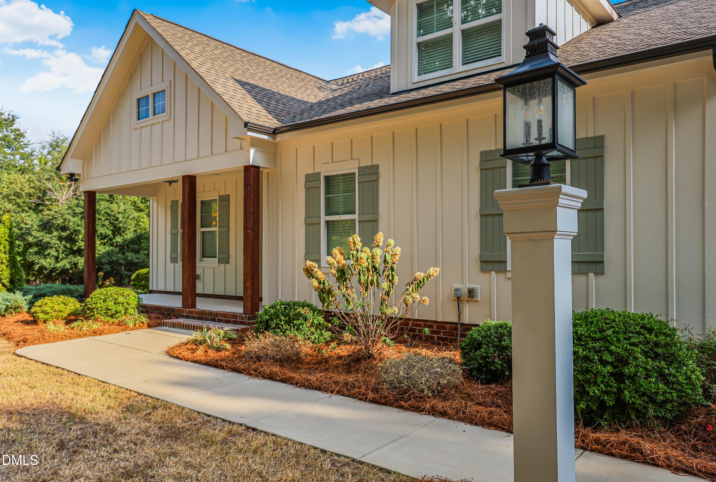 1504 Gregory Circle