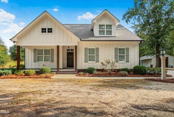 1504 GREGORY CIR, LILLINGTON, NC 27546 - Image b2e077bad2590b6c8715ce077fcdab6f/4059522867