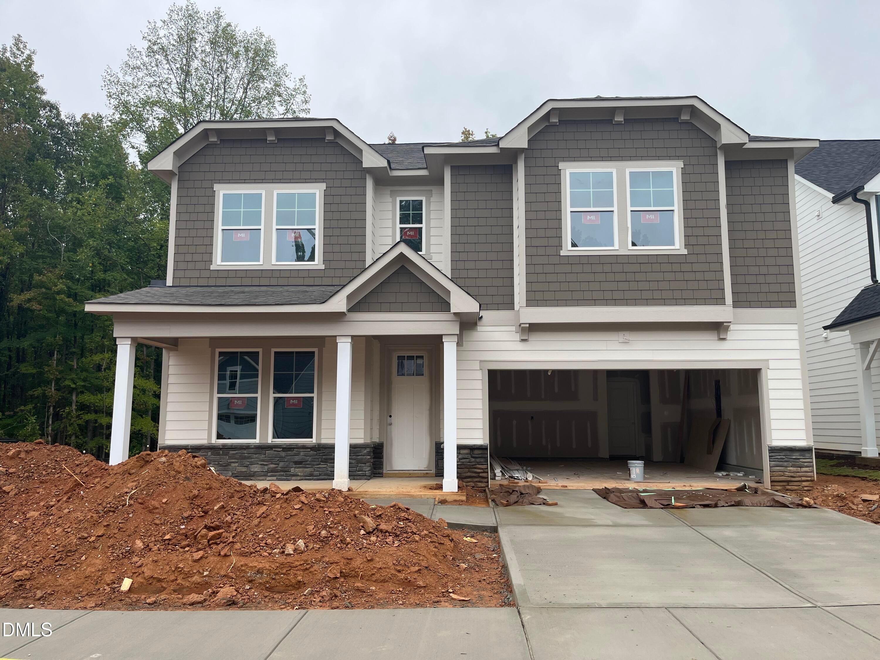 732 Dragonfly Pond Way