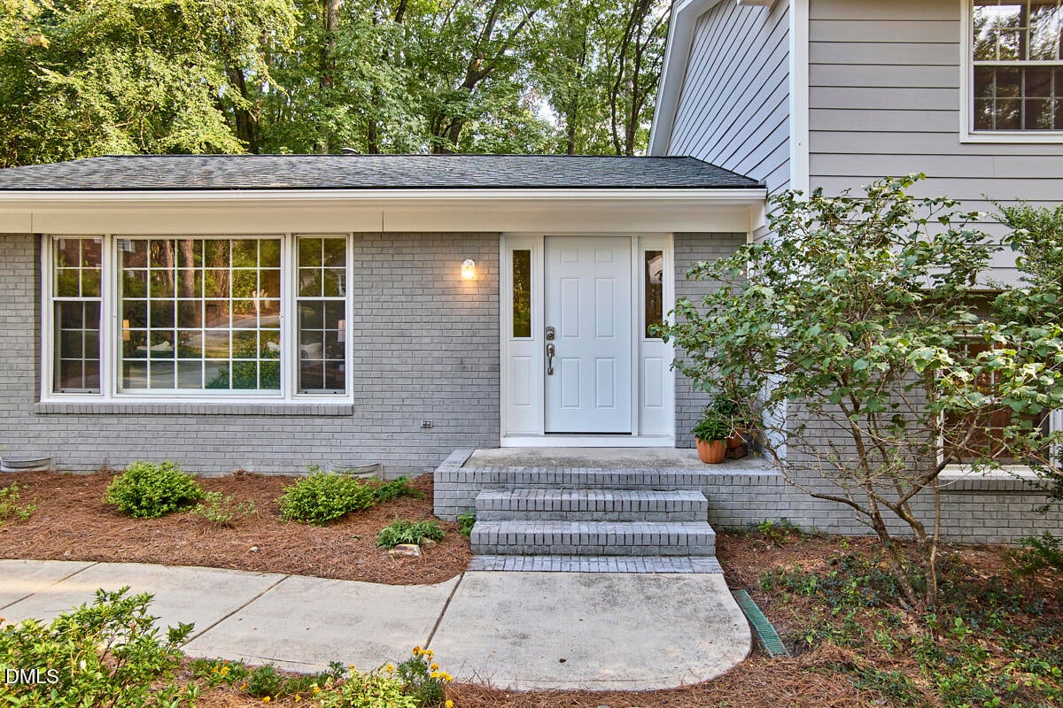2432 Sedgefield Drive