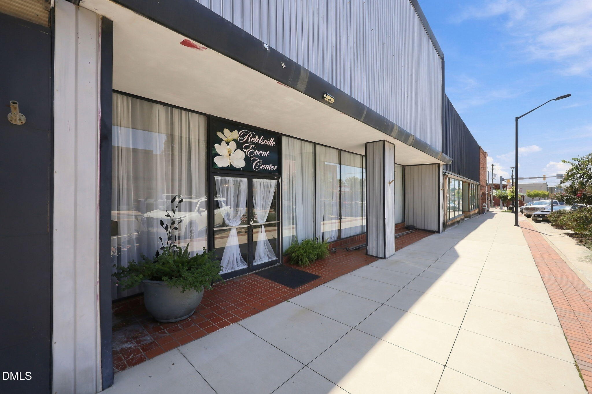 219 S Scales Street