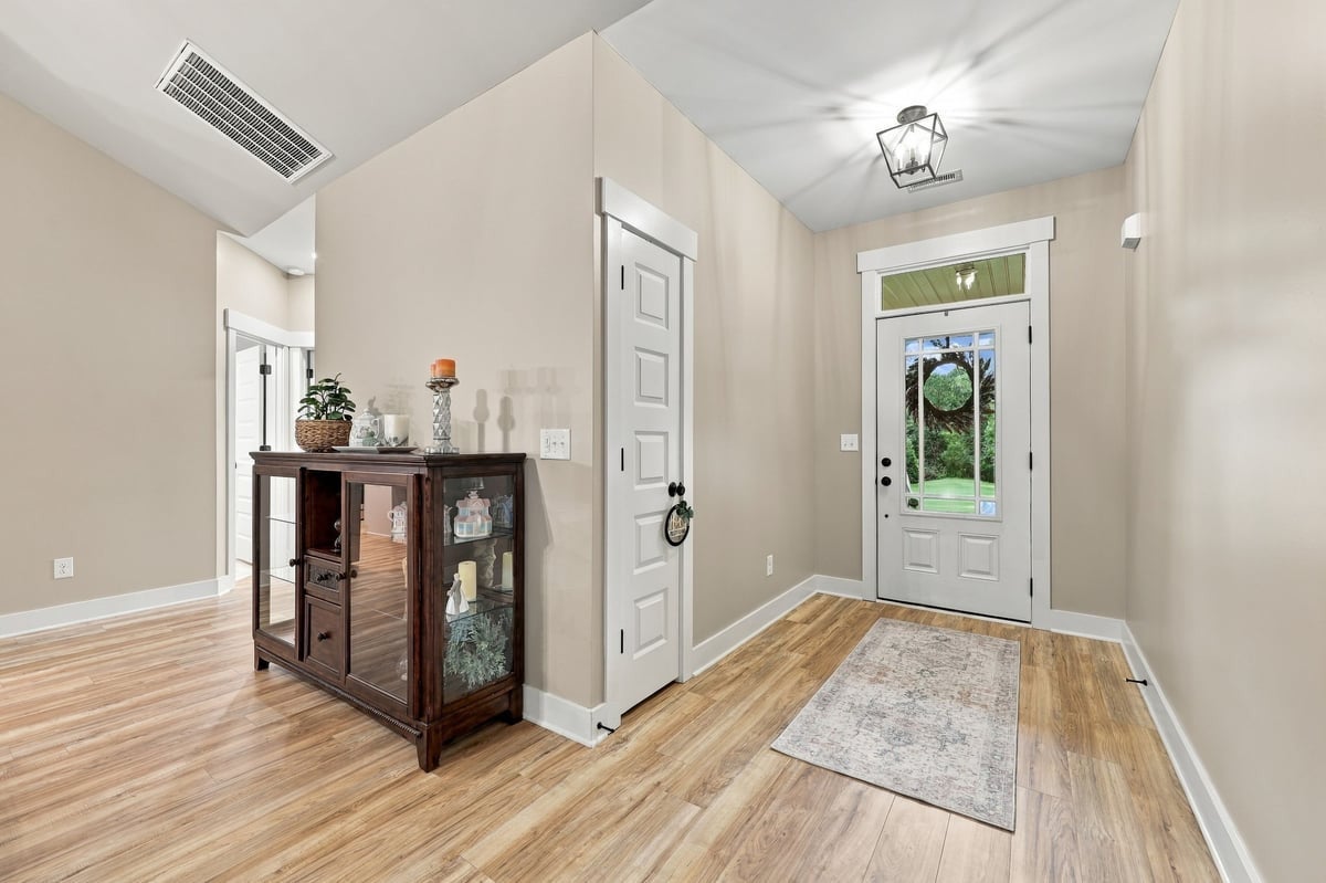 111 Shagbark Lane
