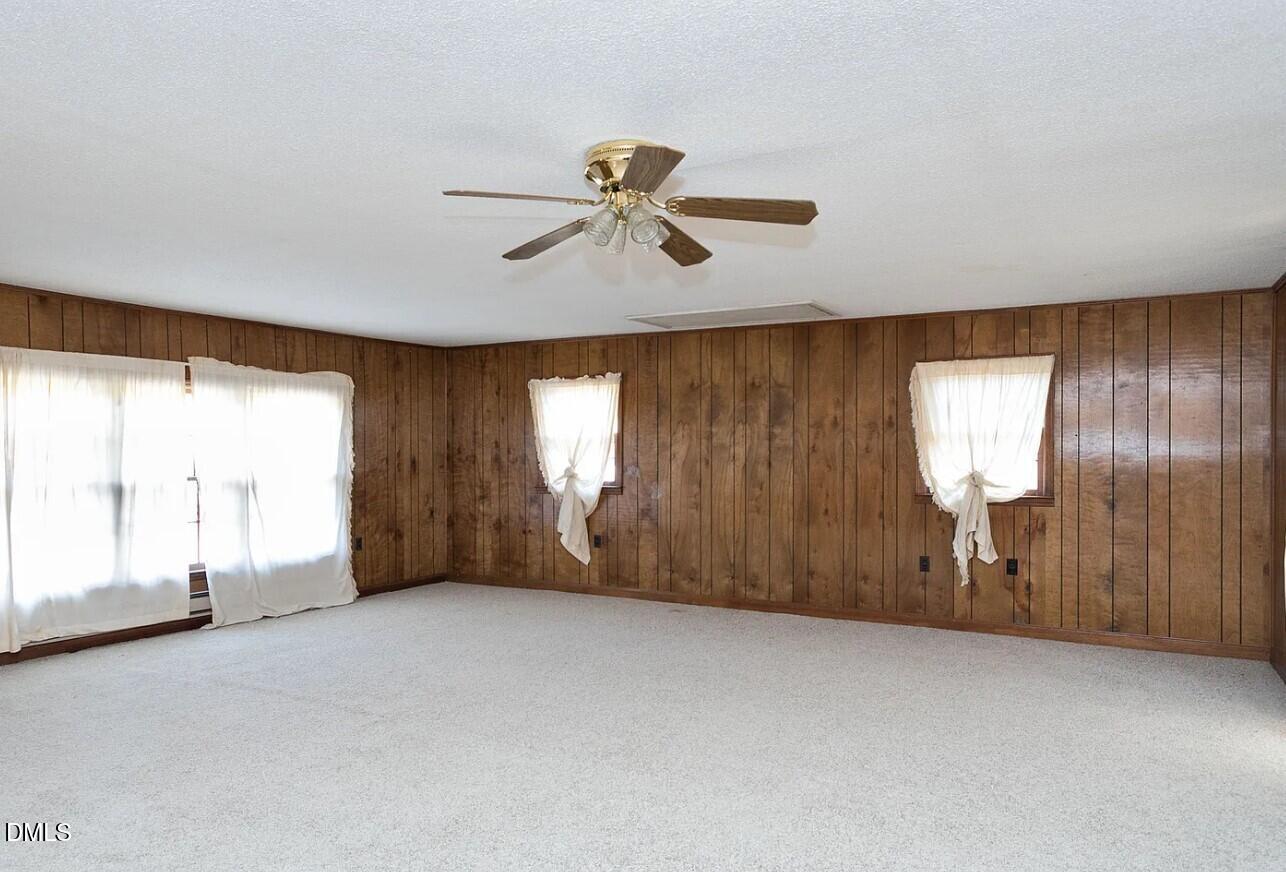 1007 Vandora Springs Road