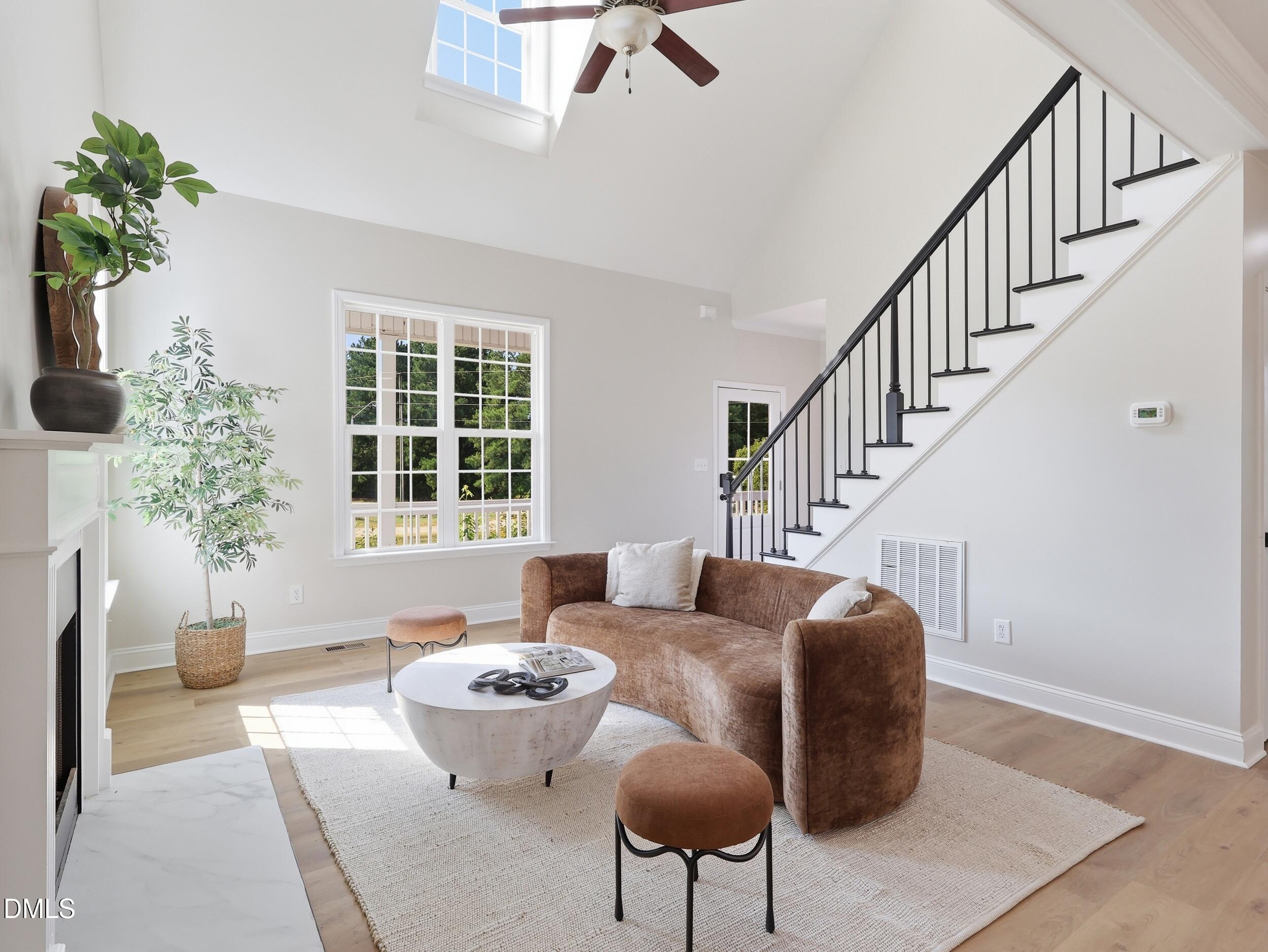 15 Davis Cir Drive
