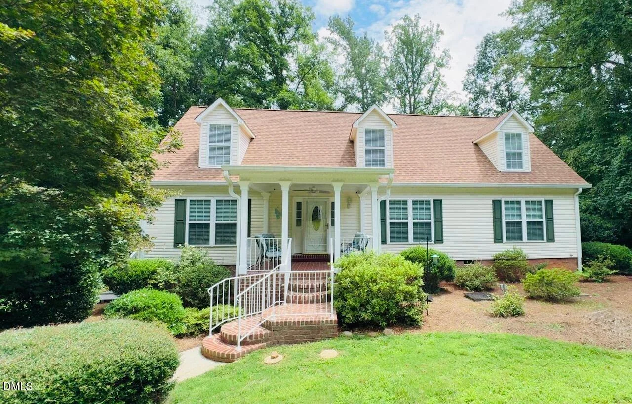 1806 Medfield Road