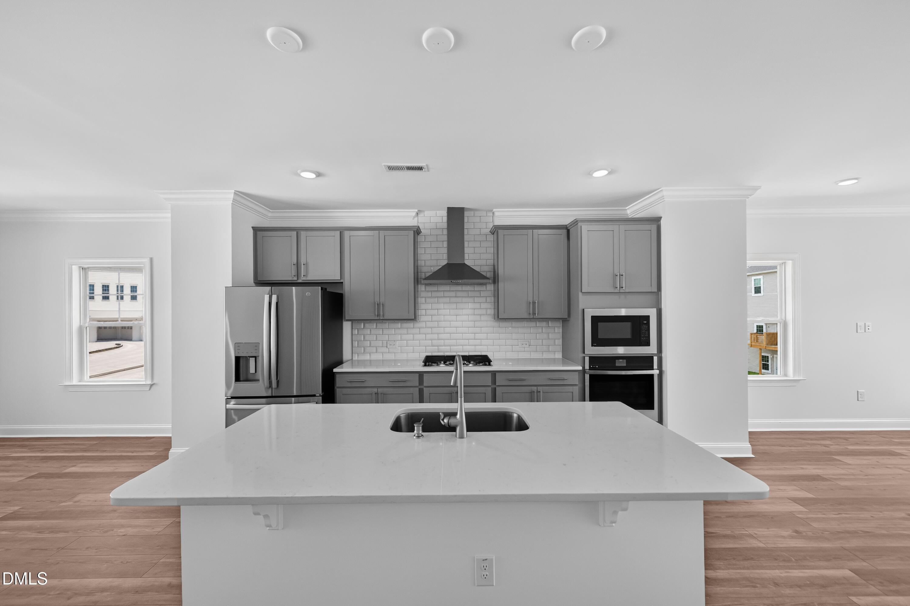 2322 Gracie Lane